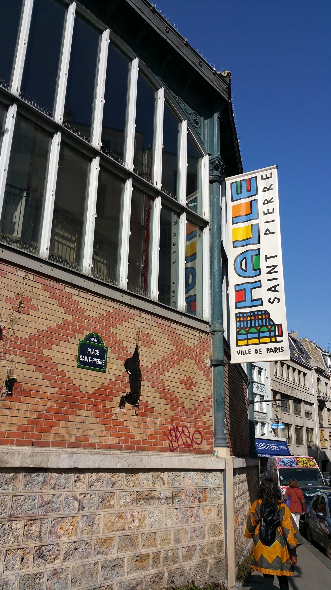 paris halles saint pierre gallery