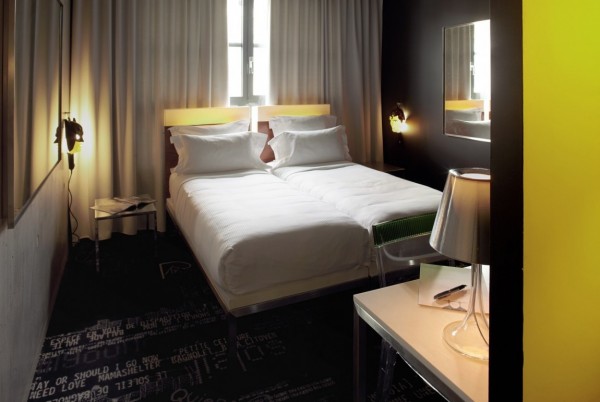 hotel in gambetta area of paris