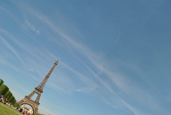 eifel tower sunny