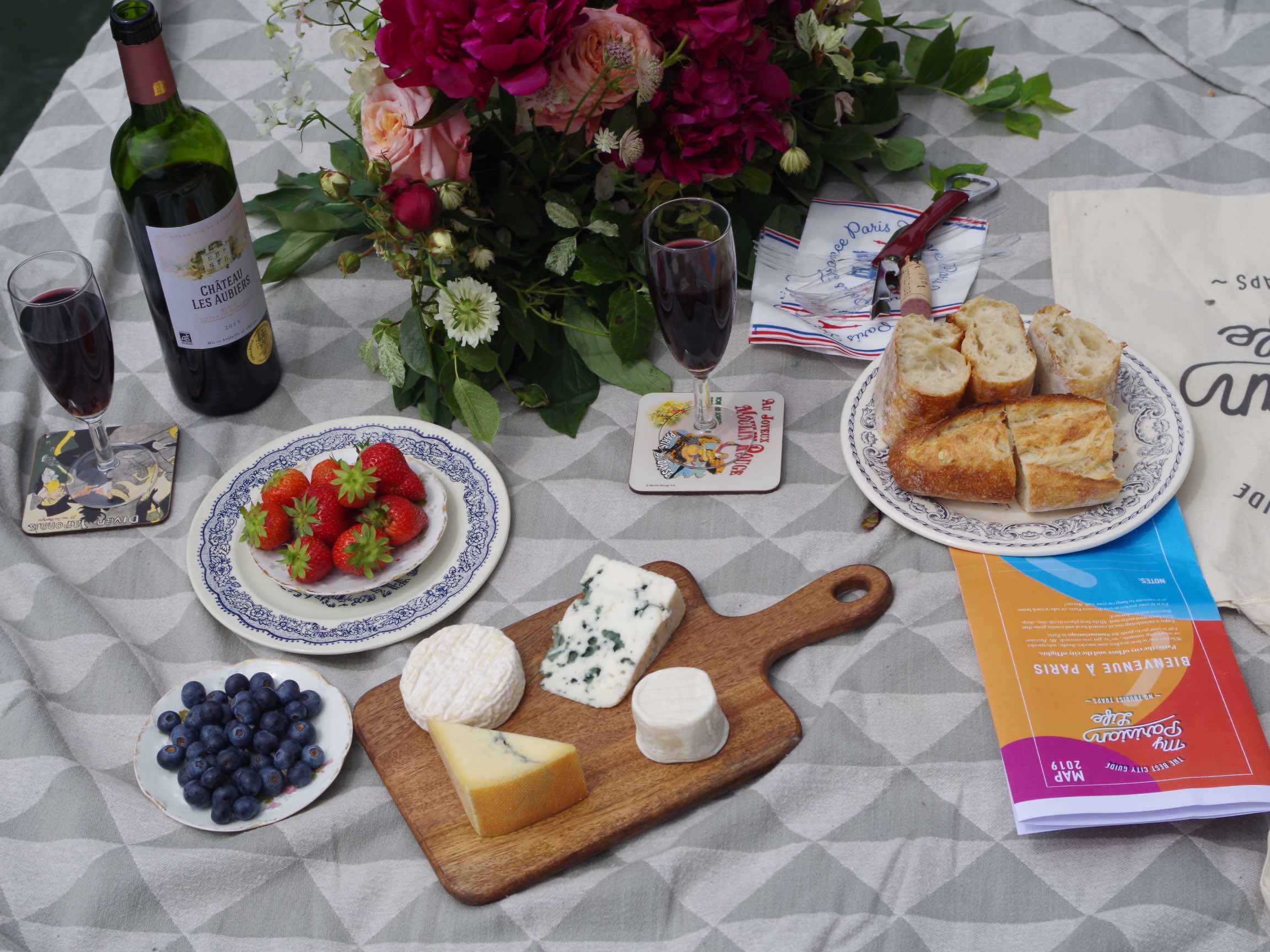 the 2019 Paris Foodie Bag