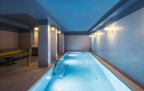 Swimming Pool Hotel Rond Point des Champs Elysées
